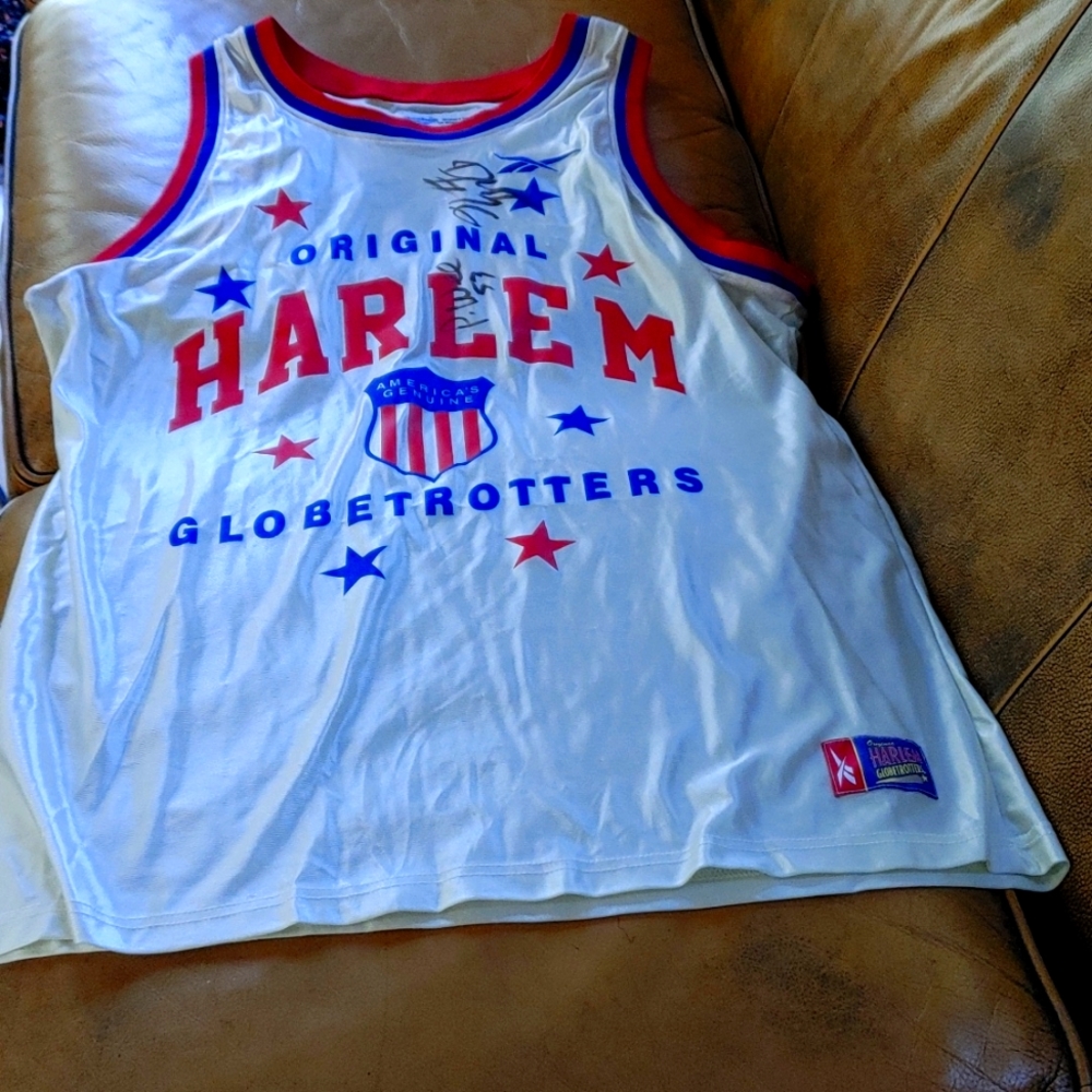 SIGNED ORIGINAL HARLEM GLOBETROTTER JERSEY